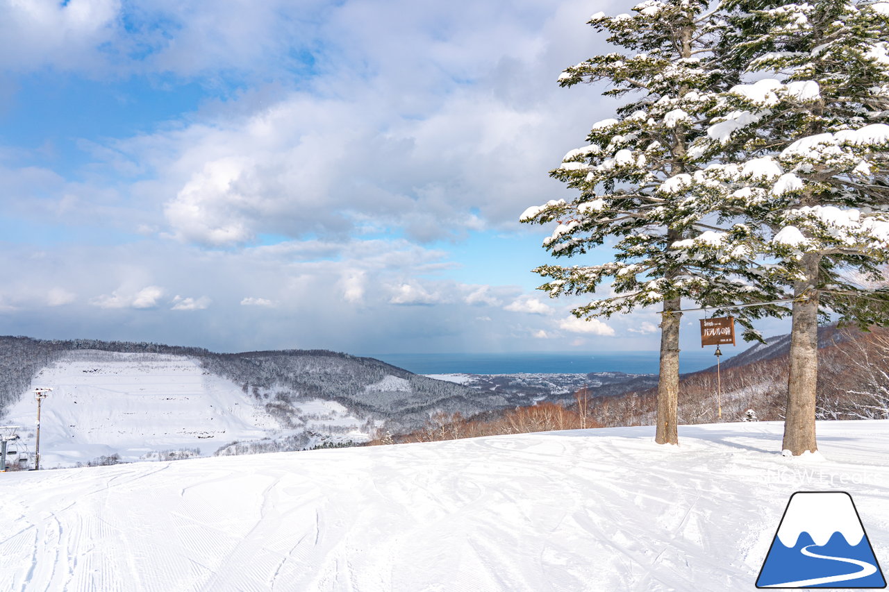 増毛町営暑寒別岳スキー場｜今冬の暑寒別岳は、まるでニセコのような豪雪地帯に！？パウダースノーたっぷりの穴場ゲレンデを滑走～！